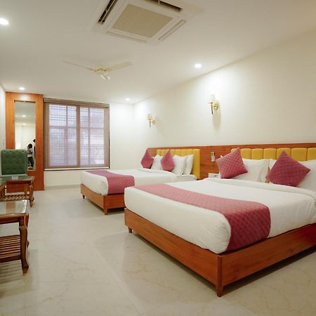 Hotel Eleven Heights โบปาล ภายนอก รูปภาพ