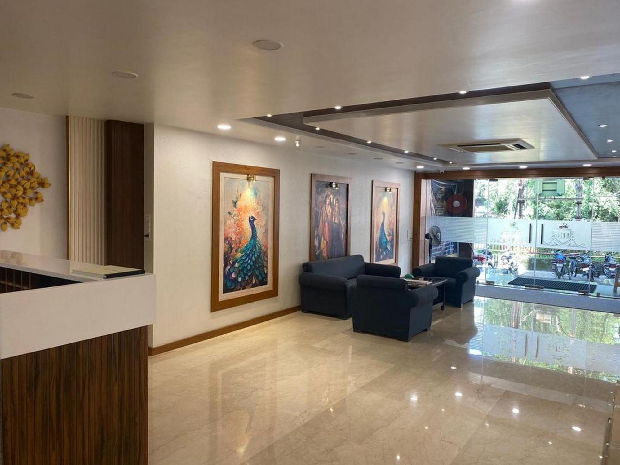 Hotel Eleven Heights โบปาล ภายนอก รูปภาพ