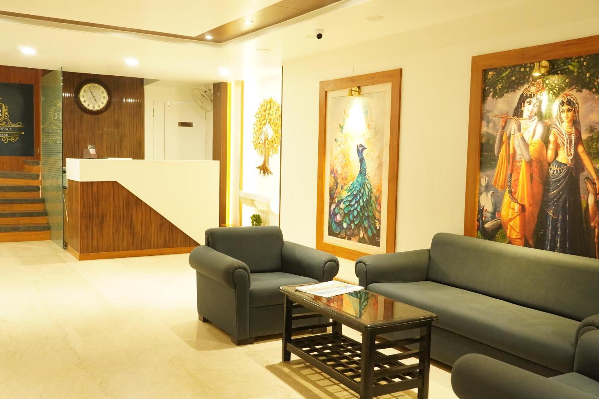 Hotel Eleven Heights โบปาล ภายนอก รูปภาพ