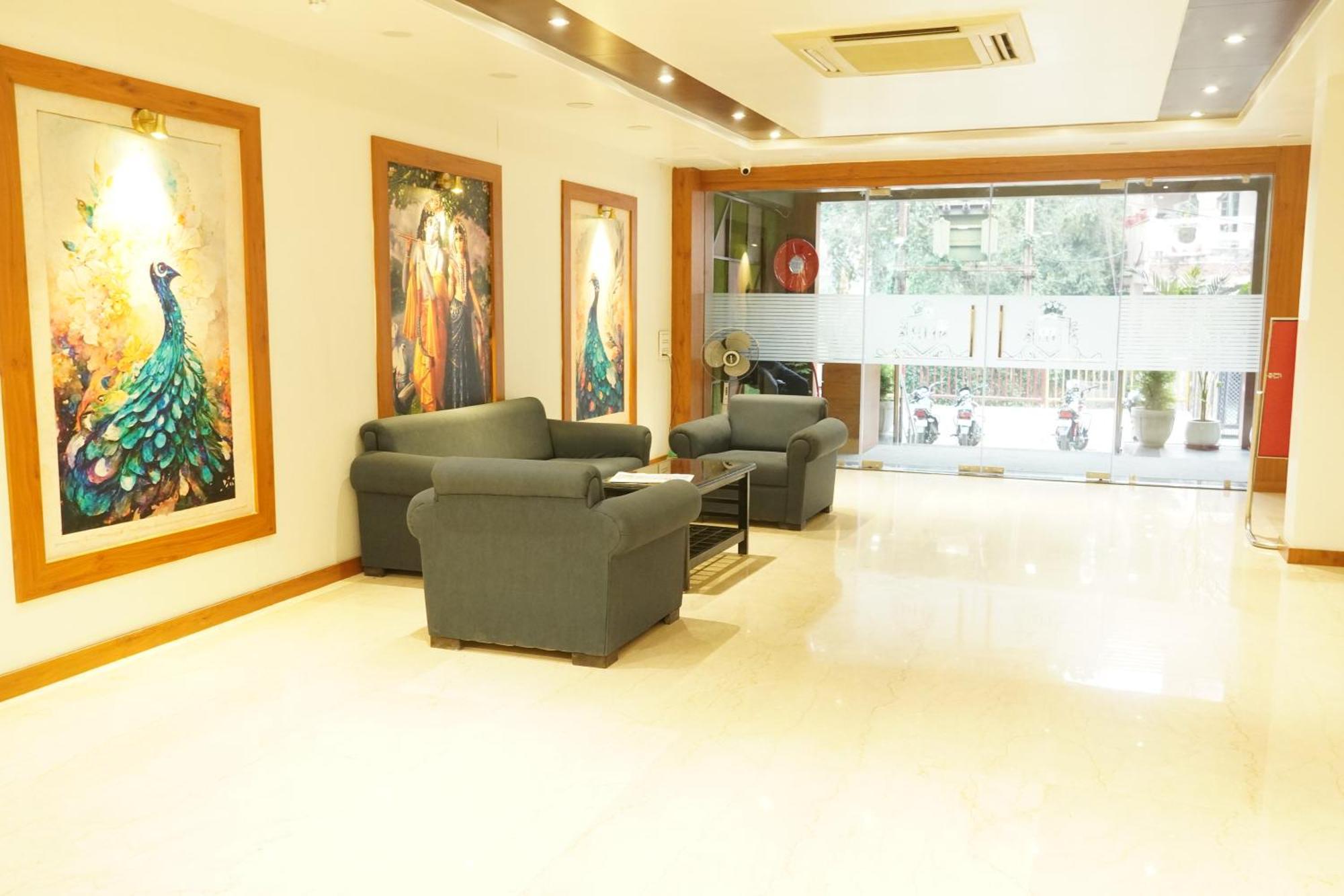 Hotel Eleven Heights โบปาล ภายนอก รูปภาพ